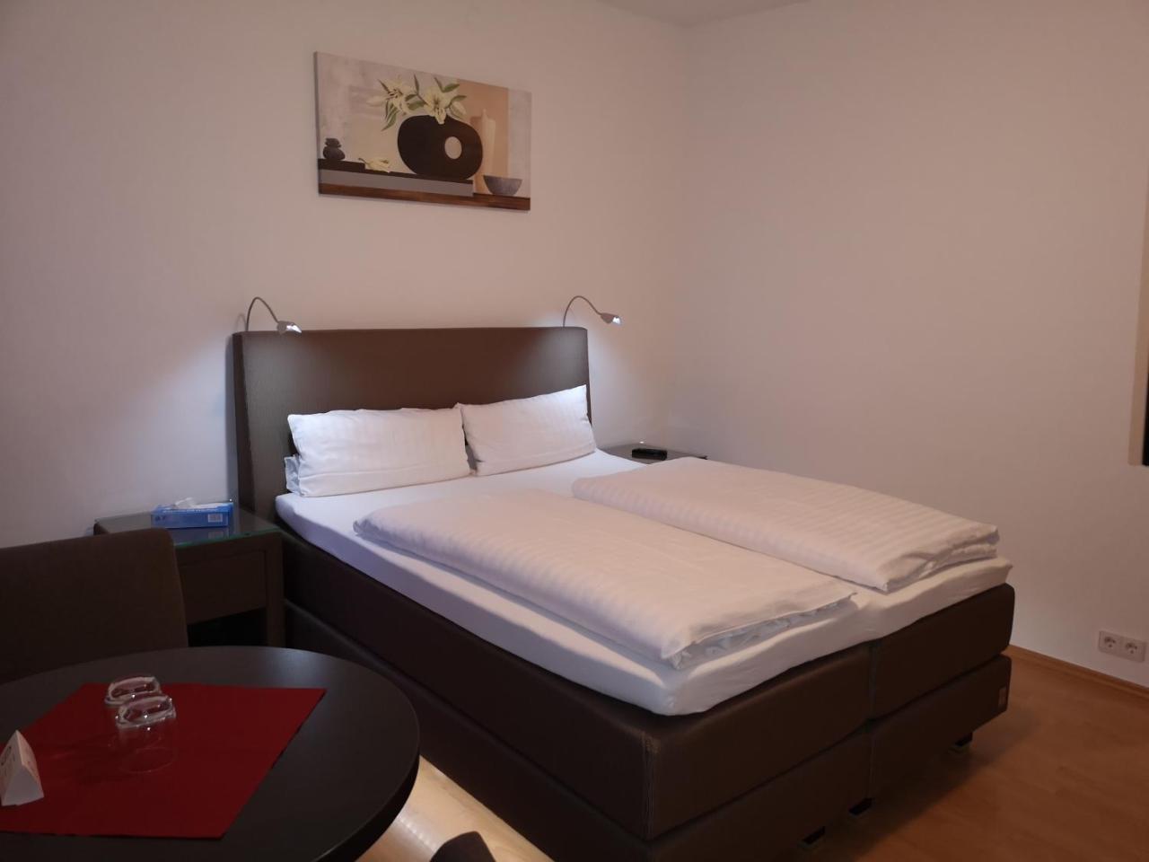Tuniberg Restaurant Hotel Friburgo em Brisgóvia Quarto foto